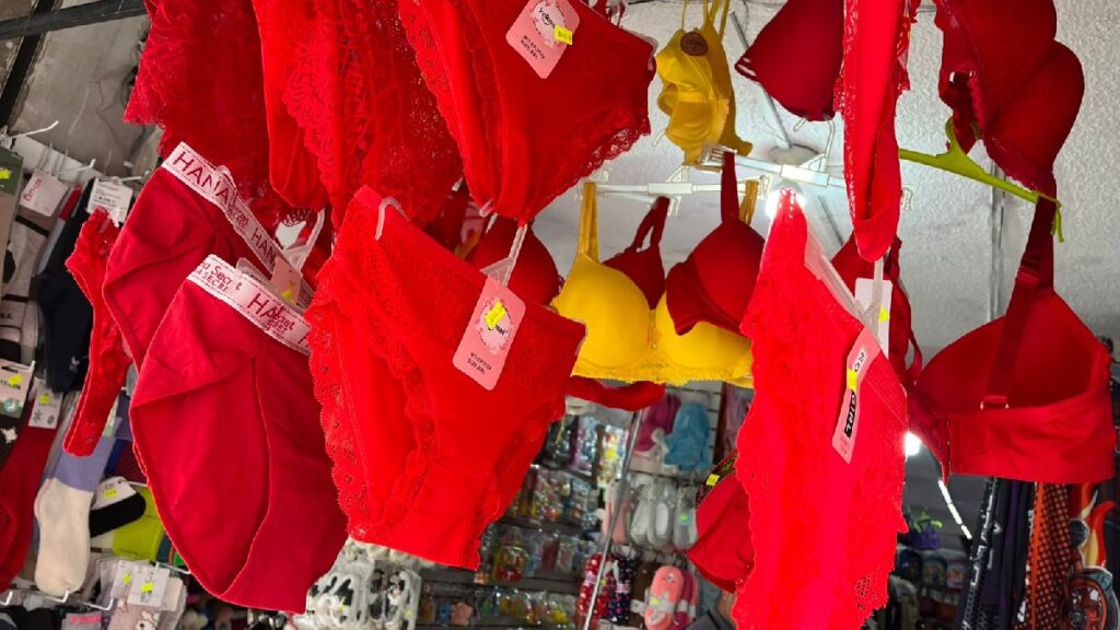 Calzones de Colores: La Tradición del Año Nuevo que Atrae Amor y Dinero en Corpus Christi