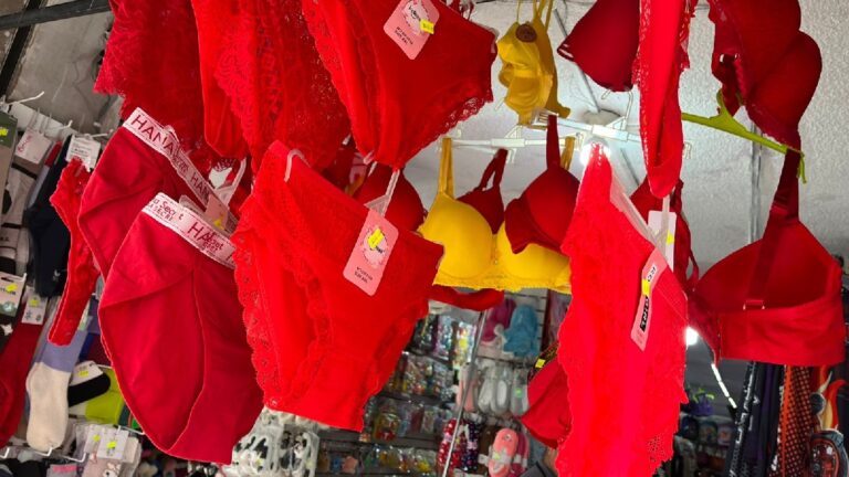 Calzones de Colores: La Tradición del Año Nuevo que Atrae Amor y Dinero en Corpus Christi