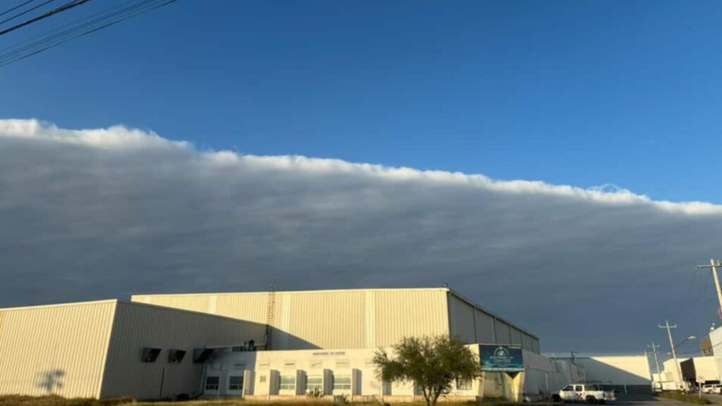 Descubre la Nube Enorme Sobre Monterrey: Un Impactante Fenómeno Natural