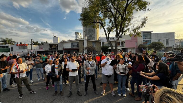 Aumento del Transporte Público: La FEU y Asociaciones Civiles Presentan Pliego Petitorio en Corpus Christi