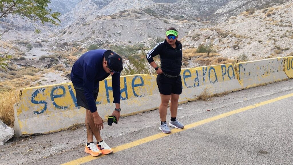 La Pareja Lagunera se Prepara para el Maratón Lala 2024