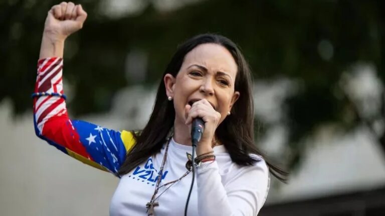María Corina Machado Clama por una Transición Inmediata Tras la Captura de Nicolás Maduro