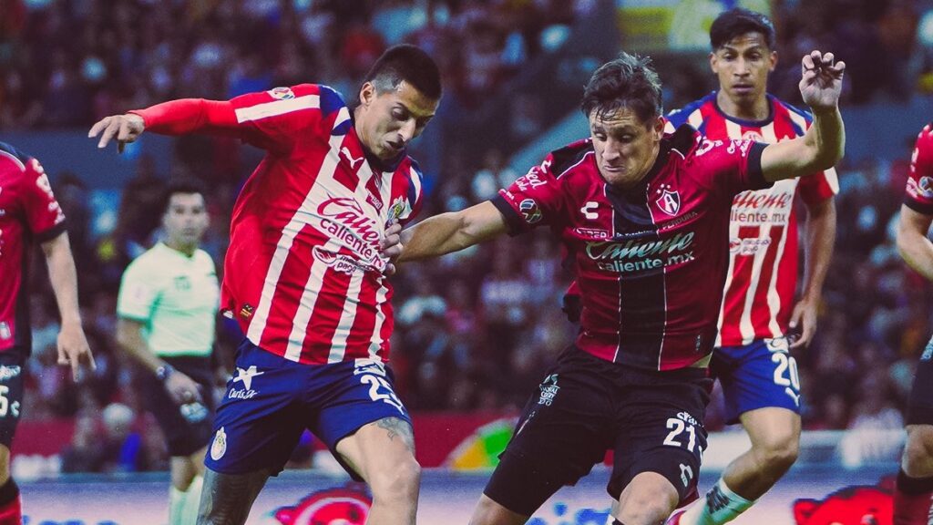 Chivas sufré nueva derrota ante Atlas en la Copa Pacífica 2026: Un análisis del fracaso en pretemporada