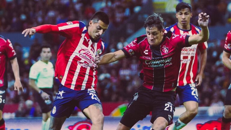 Chivas sufré nueva derrota ante Atlas en la Copa Pacífica 2026: Un análisis del fracaso en pretemporada