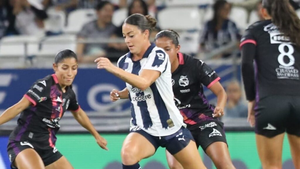 Rayadas triunfan sobre Puebla Femenil en la Jornada 1 de la Clausura 2026