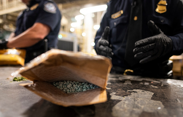 Arrestos en Topeka: Operativo Antidrogas Revela Distribución de Fentanilo