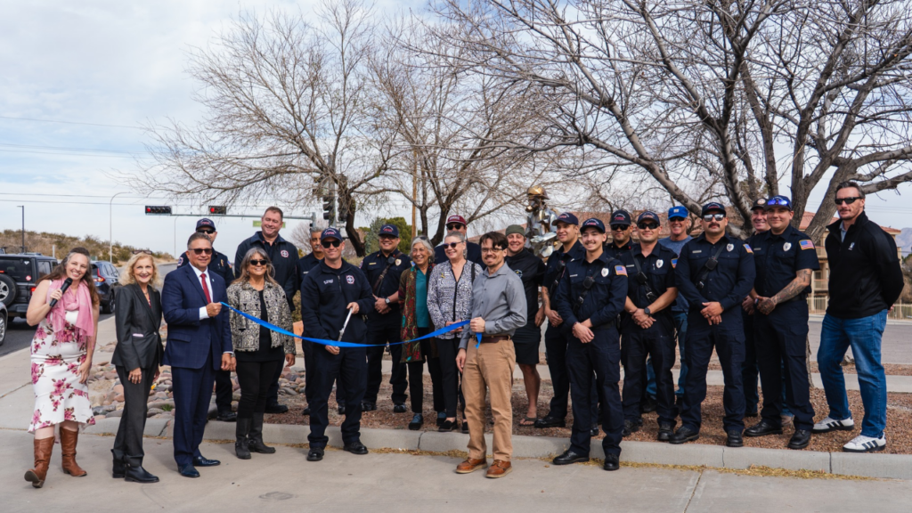 Escultura ‘Forged in Service’ Rinde Homenaje a Bomberos en Las Cruces