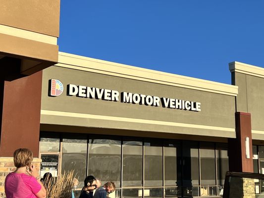 Cierre de Oficinas del DMV en Colorado: Modernización Digital a la Vista