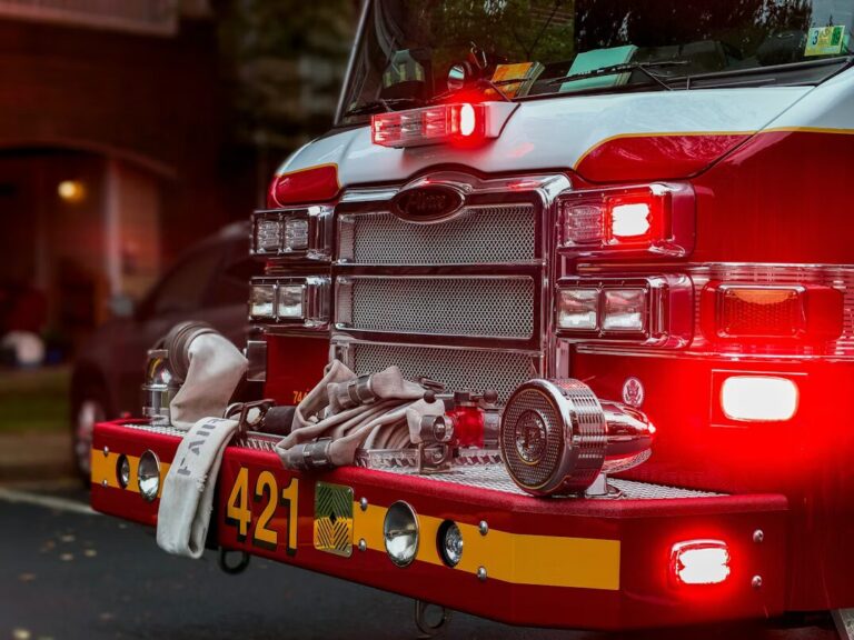 Bomberos rescatan a perro que se ahogaba en la bahía de Corpus Christi
