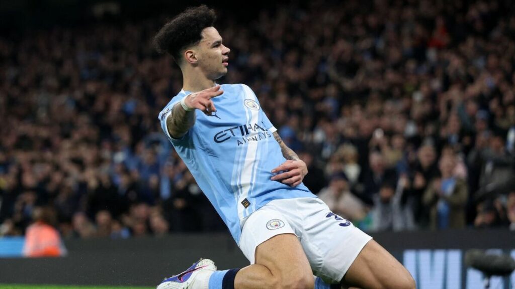 Manchester City derrota al Newcastle y se acerca al Arsenal en la Liga Premier