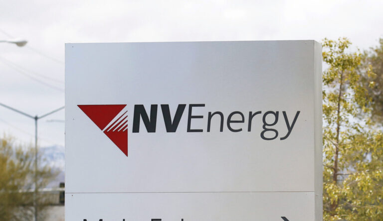 Reembolsos de NV Energy: 100,000 Clientes Recibirán $63 Millones por Cobros Excesivos