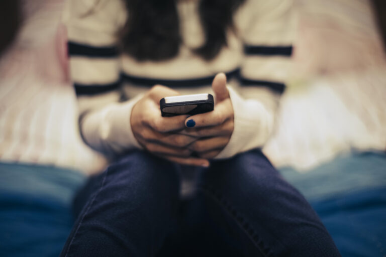 Autoridades alertan sobre estafa telefónica que simula emergencias familiares