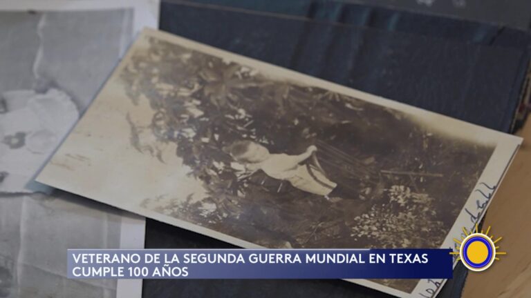 Centenario En Texas: Veterano De La Segunda Guerra Mundial Celebra 100 Años