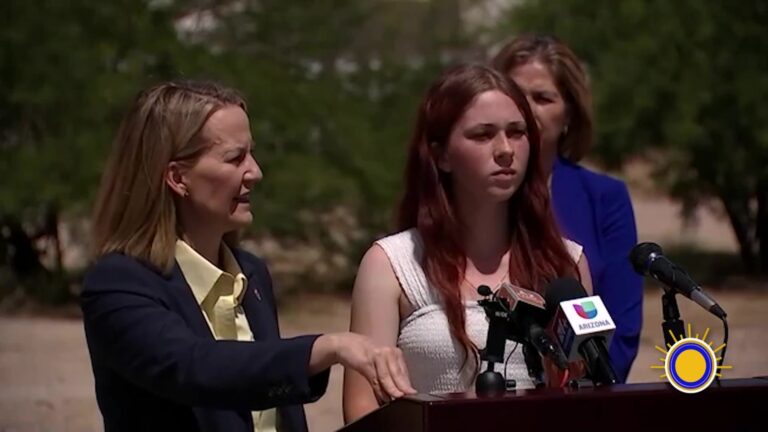 Arizona Demanda A ICE Y Residentes Protestan Por Centro De Detención En Surprise