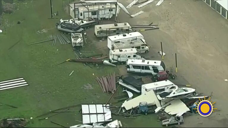 Tormentas Severas En El Norte De Texas Dejan Dos Muertos Y Decenas De Damnificados