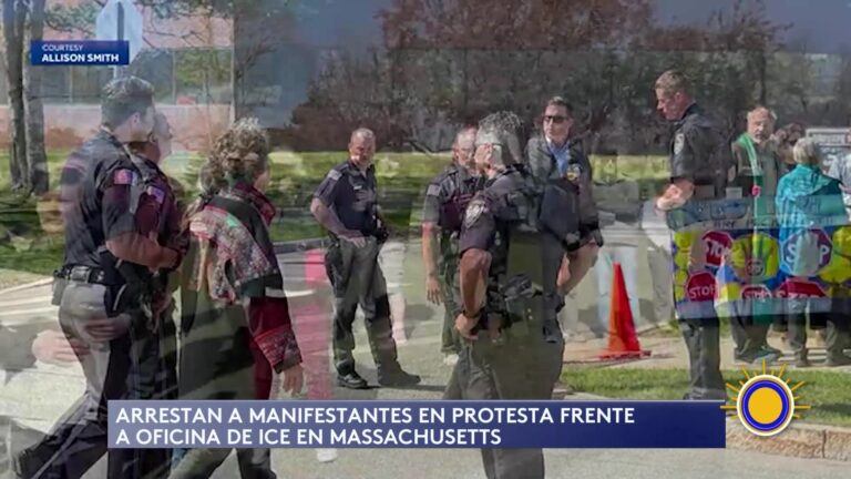Arrestos ICE: Arrestos En Protesta Frente A Oficina De ICE En Massachusetts