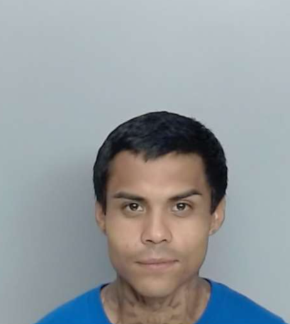 Arrestan a hombre por robo y agresión con arma mortal en Corpus Christi