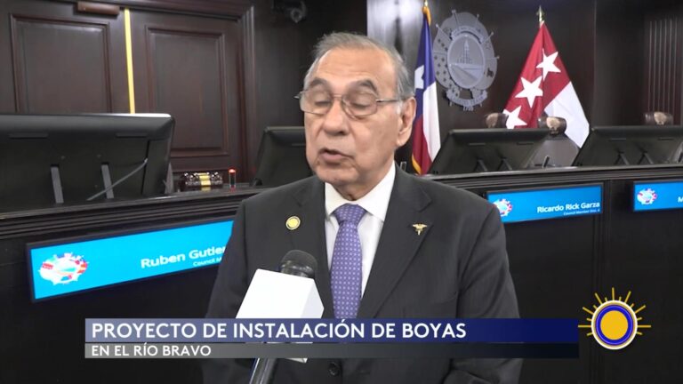 Barrera De Boyas: Laredo Instala Barrera Flotante Contra Cruce Ilegal Mientras Avanzan Inspecciones Del Muro Fronterizo