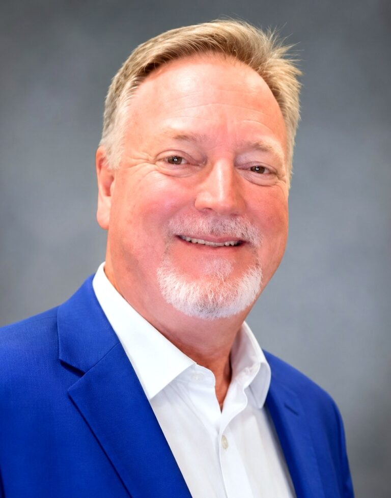 Peter Curran es nombrado nuevo miembro del Ayuntamiento de Portland