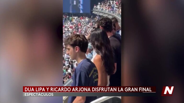 Celebridades En La Final: Dua Lipa, Ricardo Arjona Y Laura Pausini Protagonizan El Fanatismo Dua Lipa